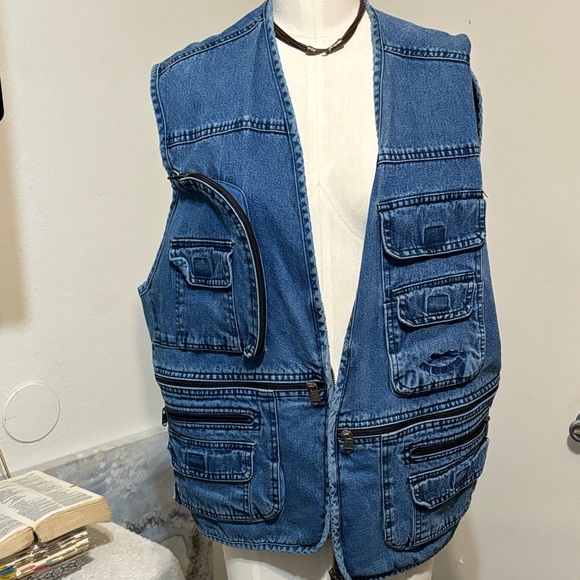 Poinewmang denim vest nice design - Picture 3 of 9